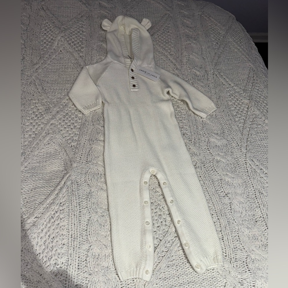 NWT Janie and Jack Cream Knit Kids Footie (18-24 MONTHS)